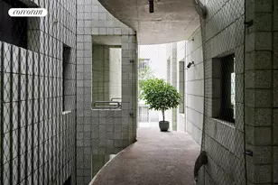 450 Warren St, New York City, NY 11217 - Photo 25