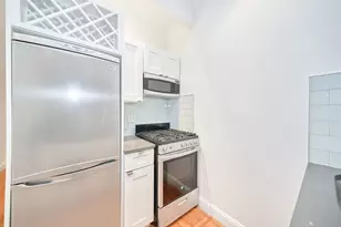 321 E 78th St, New York, NY 10075 - Photo 5