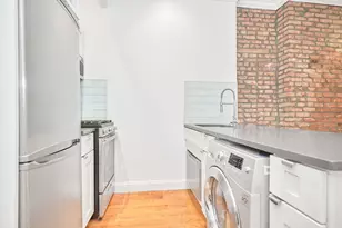 321 E 78th St, New York, NY 10075 - Photo 3