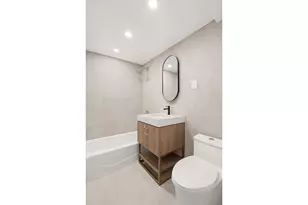 321 E 48th St, New York City, NY 10017 - Photo 5