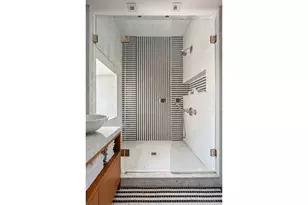 21 E 66th St, New York City, NY 10065 - Photo 17