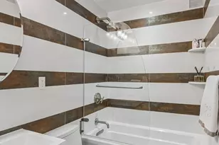 61 W 62nd St, New York City, NY 10023 - Photo 37