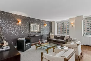 61 W 62nd St, New York City, NY 10023 - Photo 23
