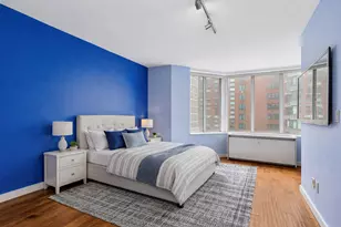 61 W 62nd St, New York City, NY 10023 - Photo 35