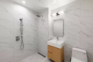 37-26 32nd St, New York City, NY 11101 - Photo 5