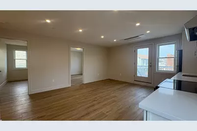 512 Beach 130th Street #2B, Rockaway Park, NY 11694 - Photo 3