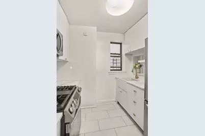 513 W 157th Street #3B, New York City, NY 10032 - Photo 3