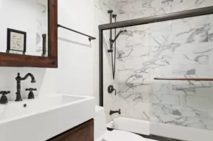 366 W 11th St, New York, NY 10014 - Photo 7