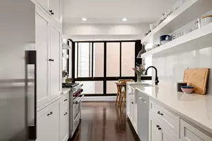 366 W 11th St, New York, NY 10014 - Photo 3