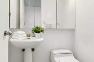 235 E 40th St, New York, NY 10016 - Photo 5