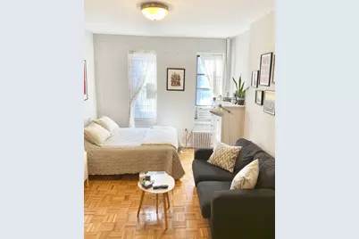 248 E 90th Street #4D, New York, NY 10128 - Photo 1