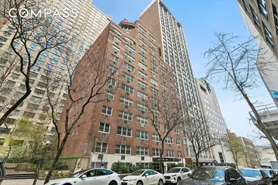 321 E 45th Street #9F, New York, NY 10017 - Photo 7