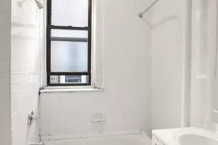 515 E 87th St, New York, NY 10128 - Photo 7