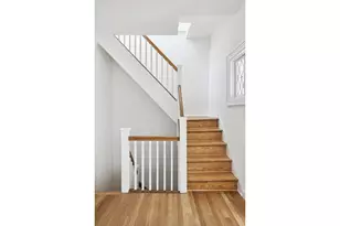 87 Perry St, New York City, NY 10014 - Photo 9