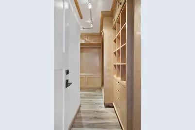 87 Perry Street, New York City, NY 10014 - Photo 7