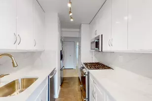 211 E 53rd St, New York City, NY 10022 - Photo 1