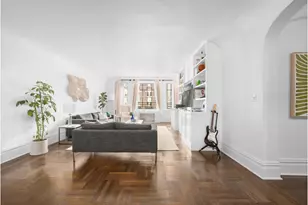 161 W 75th St, New York, NY 10023 - Photo 3