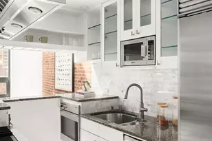 342 W 85th St, New York, NY 10024 - Photo 7