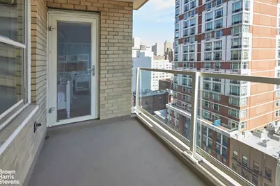 370 E 76th Street #A1501, New York City, NY 10021 - Photo 9