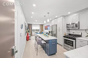 2 Elmwood Park Dr, New York City, NY 10314 - Photo 7