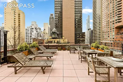 212 E 48th Street #1D, New York, NY 10017 - Photo 9