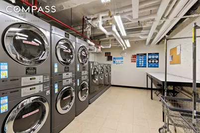 212 E 48th Street #1D, New York, NY 10017 - Photo 11