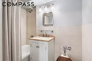 166 E 35th St, New York City, NY 10016 - Photo 5