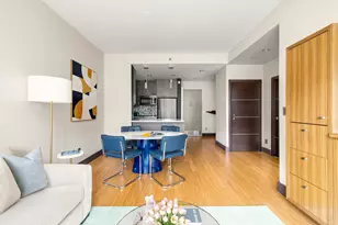 305 W 16th St, New York City, NY 10011 - Photo 3