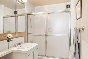 175 E 62nd St, New York City, NY 10065 - Photo 11