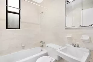 145 E 61st St, New York City, NY 10065 - Photo 7