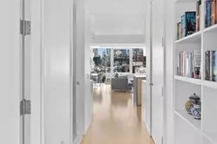 245 W 19th St, New York, NY 10011 - Photo 9