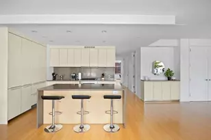 245 W 19th St, New York, NY 10011 - Photo 3