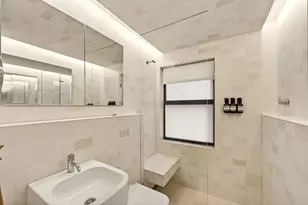 235 E 49th St, New York, NY 10017 - Photo 9