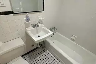 172 E 91st St, New York, NY 10128 - Photo 3