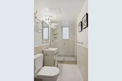 160 Central Park S #401, New York City, NY 10019 - Photo 13