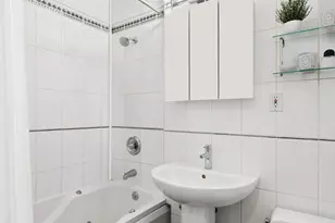 155 E 34th St, New York City, NY 10016 - Photo 5