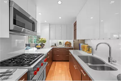 1050 5th Avenue #2E, New York City, NY 10028 - Photo 5