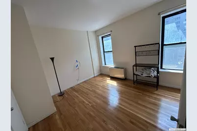 2020 Broadway #5G, New York, NY 10023 - Photo 5