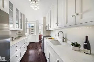 176 E 71st St, New York City, NY 10021 - Photo 3