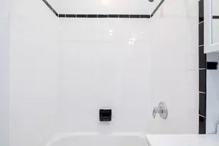 340 W 17th St, New York, NY 10011 - Photo 13