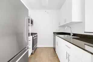 561 10th Ave, New York, NY 10036 - Photo 5