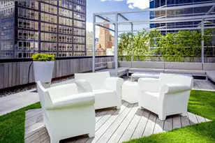 2 Water St, New York City, NY 10004 - Photo 11