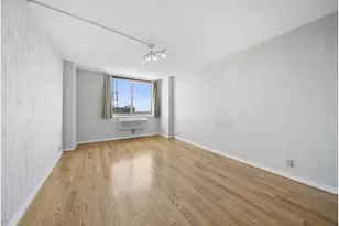 118-17 Union Tpke, New York City, NY 11375 - Photo 15
