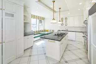 875 Park Ave, New York City, NY 10075 - Photo 7