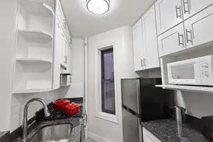 121 E 88th St, New York City, NY 10128 - Photo 11