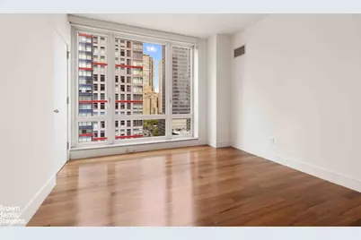 250 E 53rd Street #1502, New York, NY 10022 - Photo 3