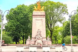 342 W 56th St, New York, NY 10019 - Photo 7