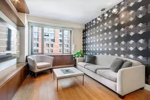 305 W 16th St, New York, NY 10011 - Photo 3