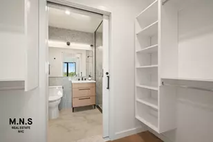 22-54 46th St, New York City, NY 11105 - Photo 19