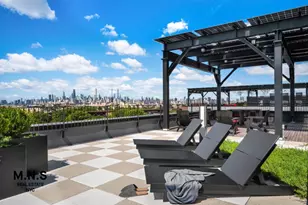 22-54 46th St, New York City, NY 11105 - Photo 11